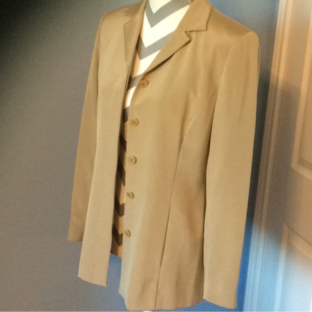 Elegant 100% Silk Women’s Jacket, Tan, Size 4